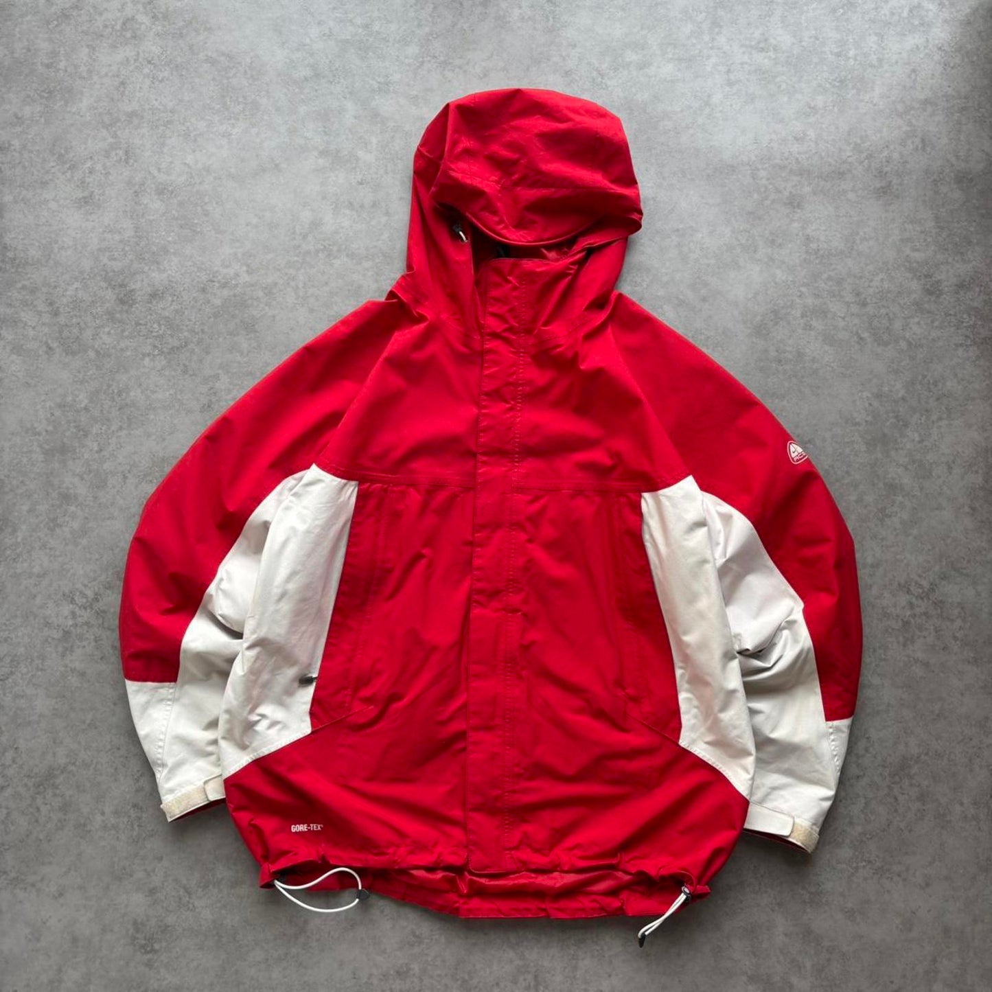 Nike ACG Jacket Red (Large)