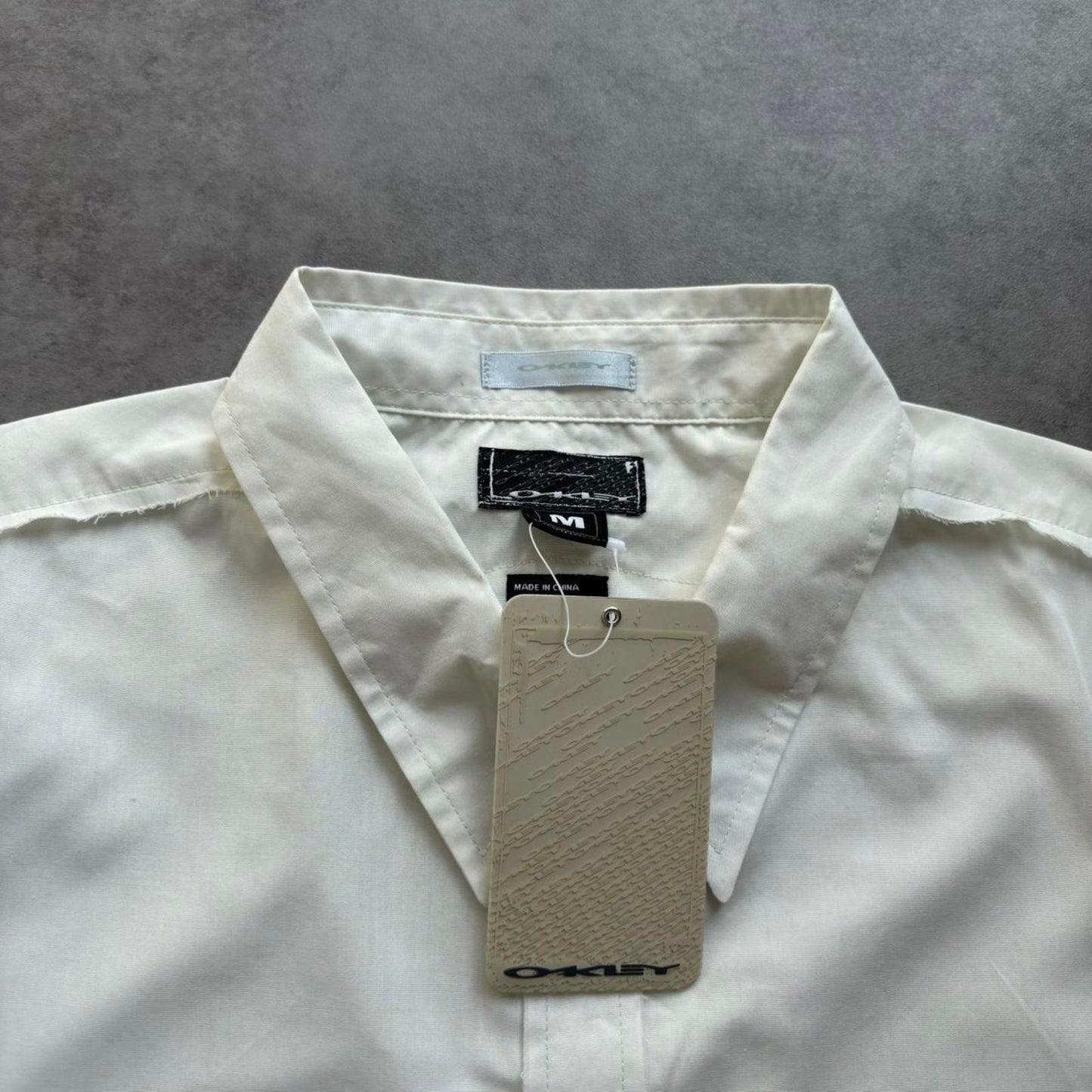 Oakley Shirt White (Medium)