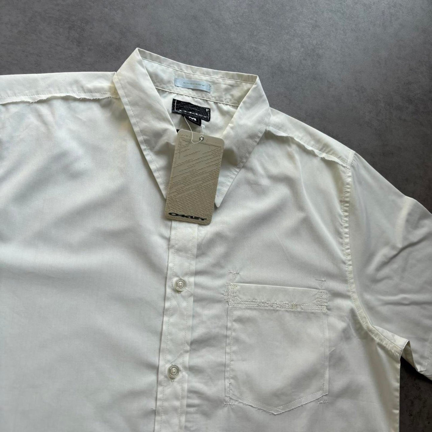 Oakley Shirt White (Medium)
