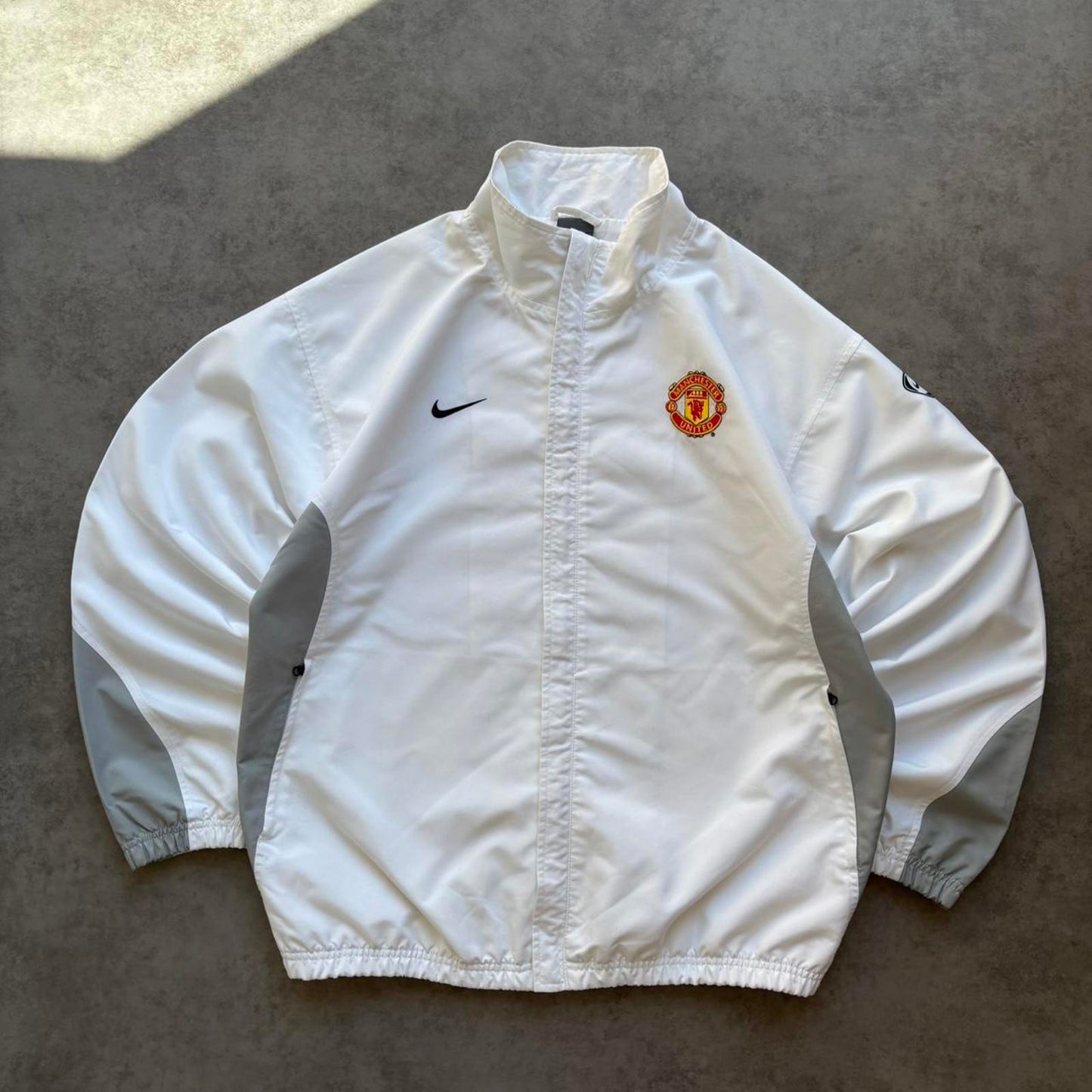 Man United Jacket White (Medium)