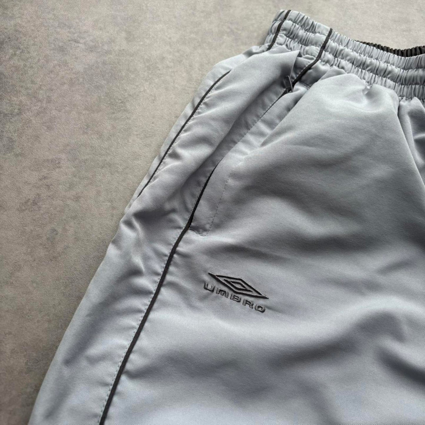 Umbro Trackpants Grey (Large)
