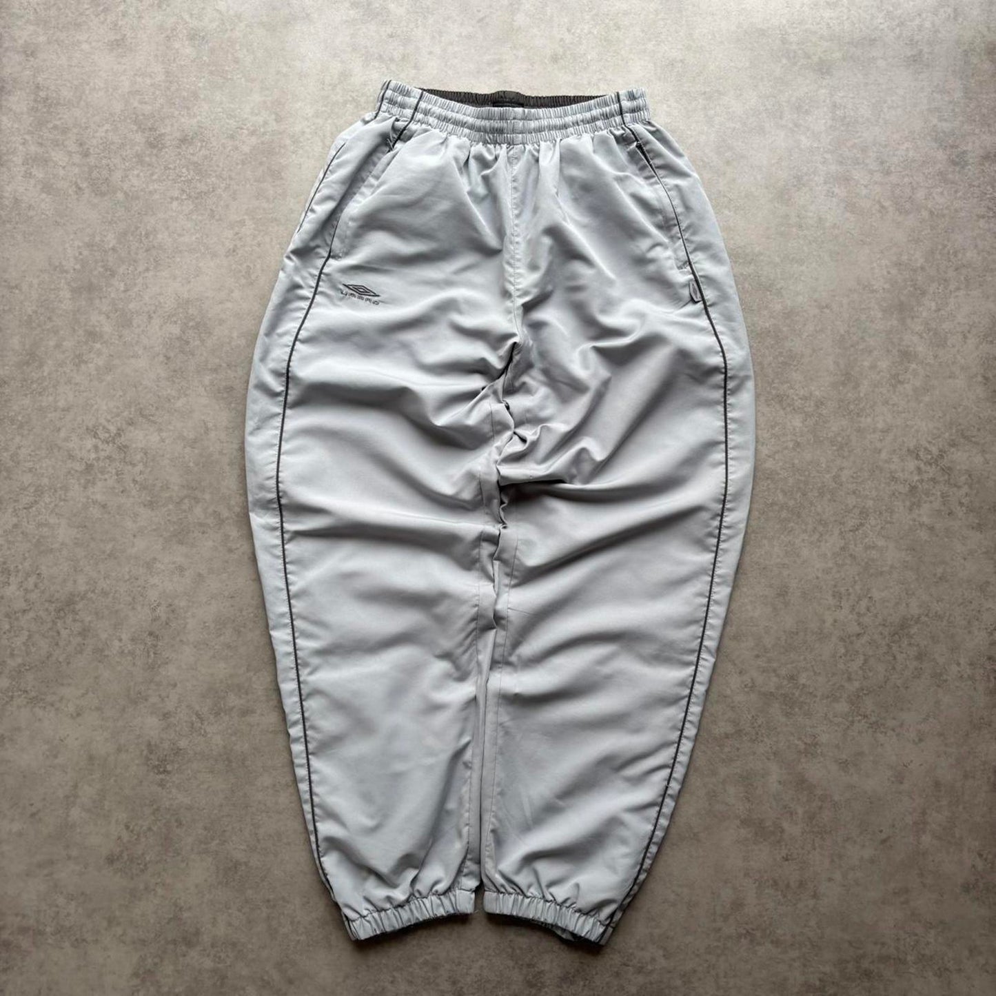 Umbro Trackpants Grey (Large)