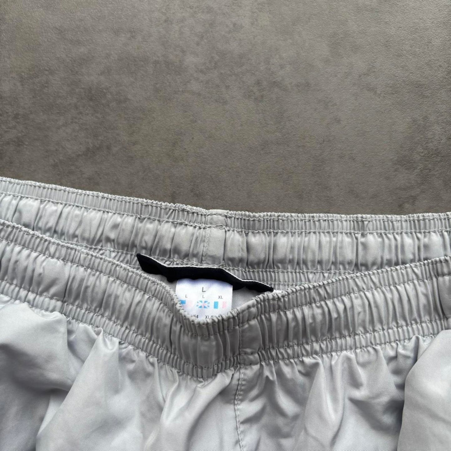 Reebok Trackpants Grey (Large)